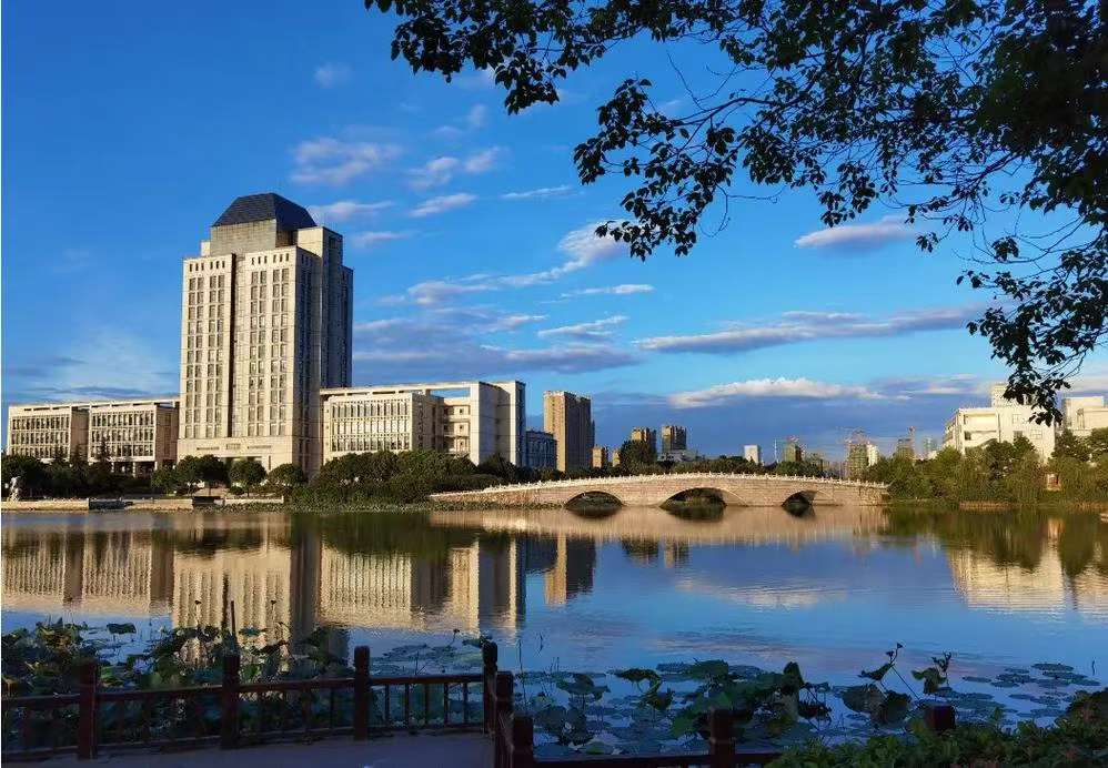 访问江南大学.jpg