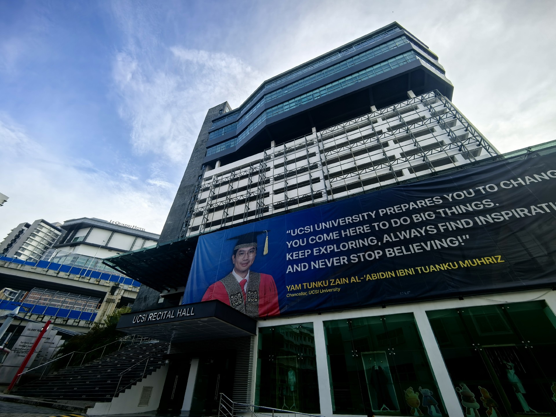 思特雅大学9.jpg